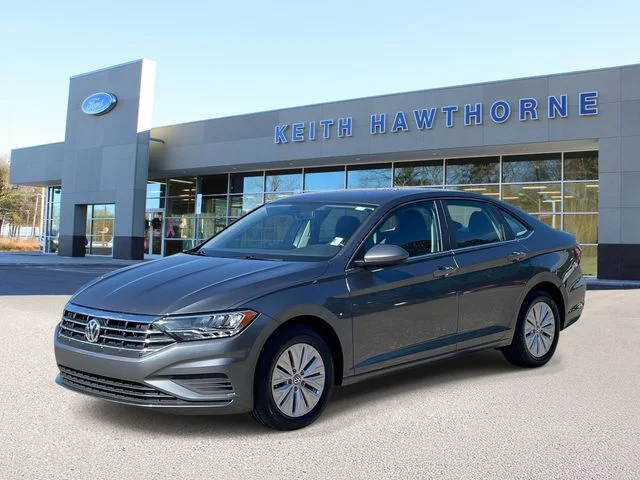 Certified Used 2019 Platinum Gray Metallic Volkswagen 1.4T S image 3
