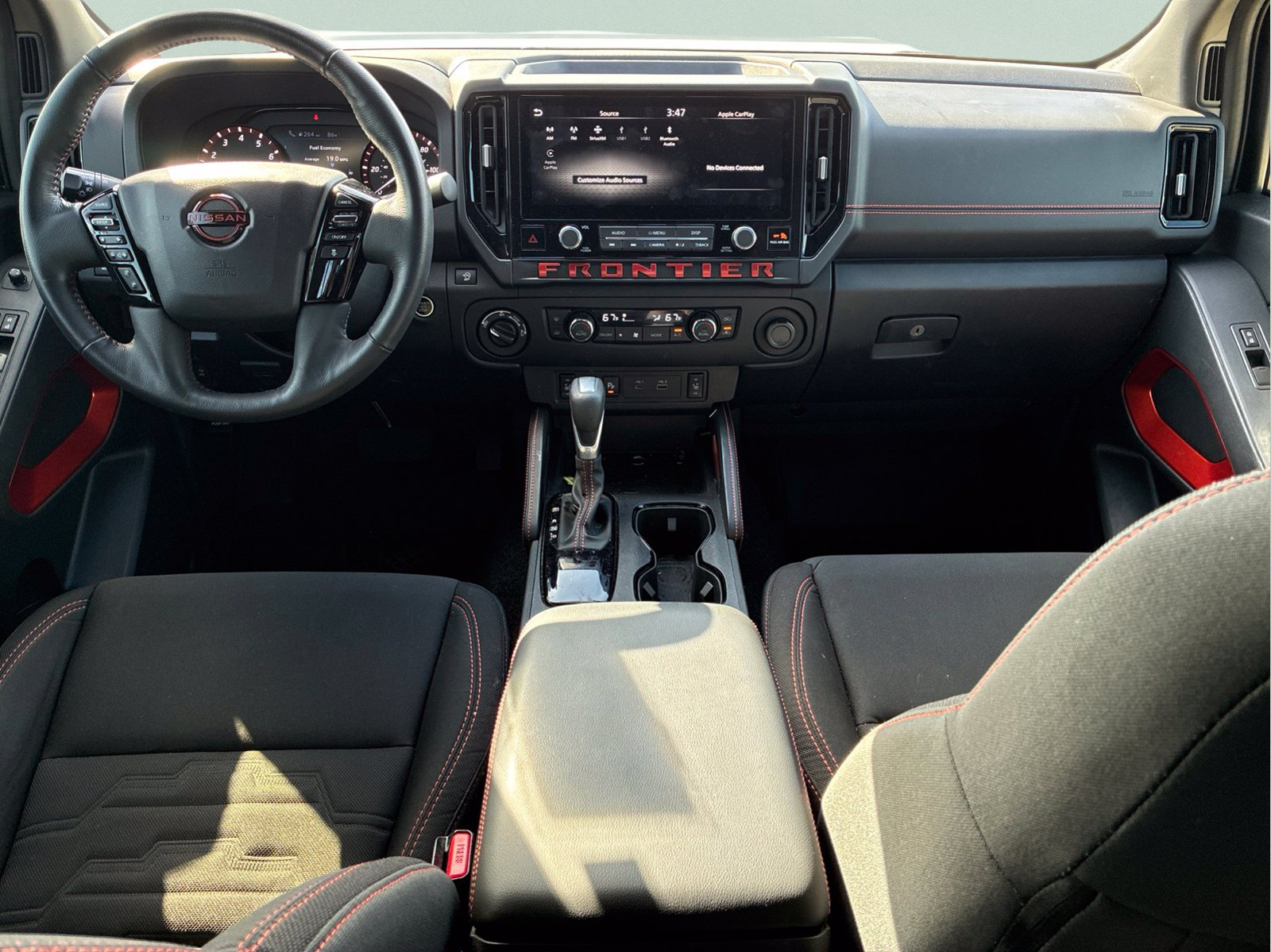 Used 2025 White Nissan PRO-4X image 13
