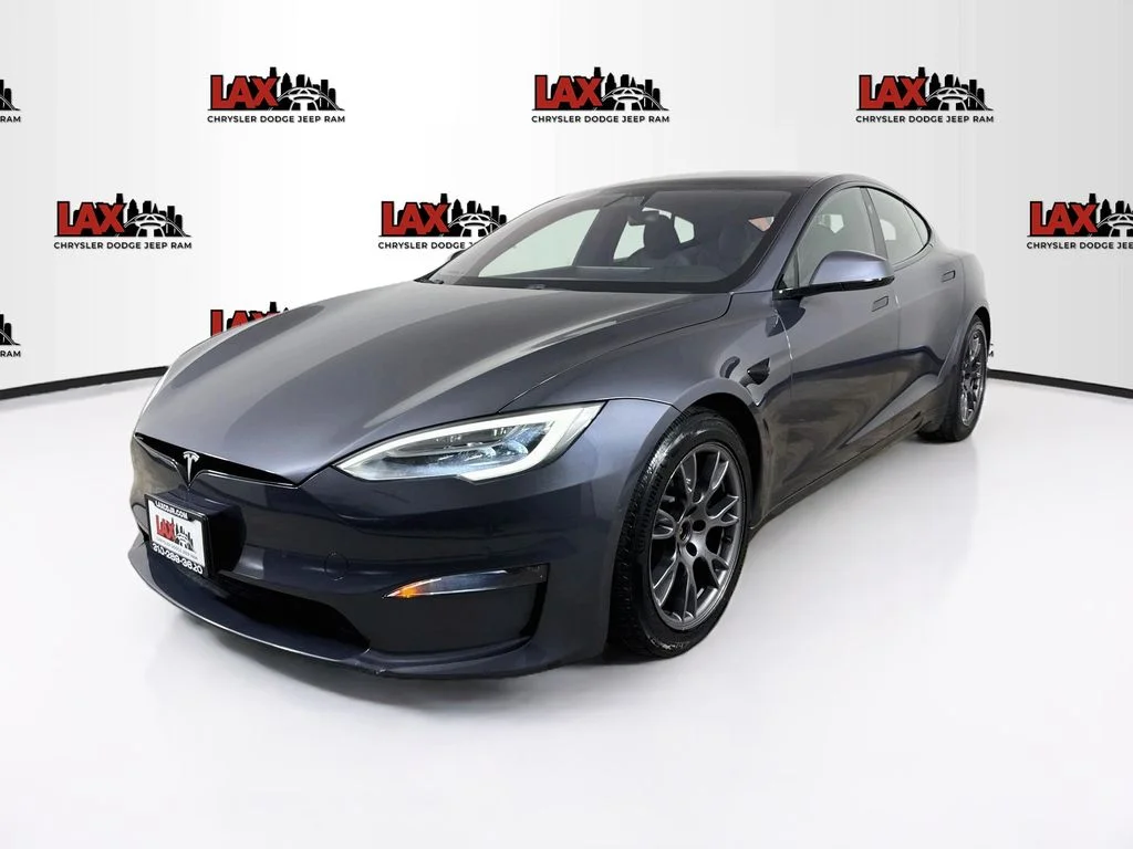 Used 2022 Gray Tesla Base image 3