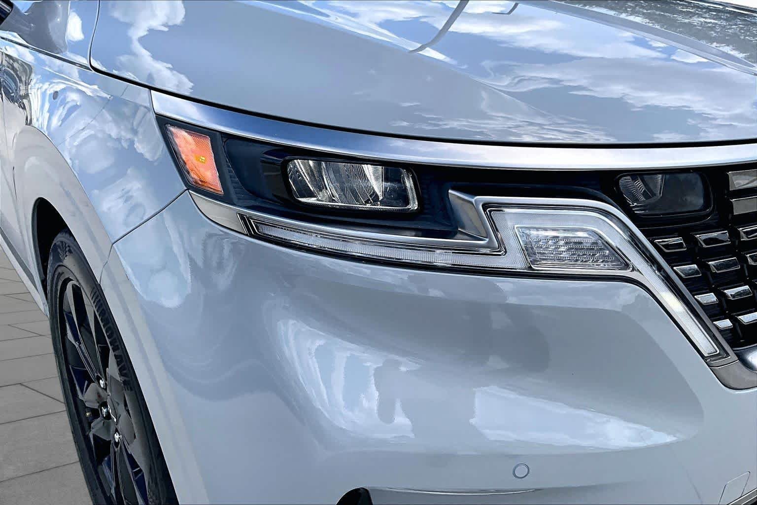 Used 2024 Ceramic Silver Kia SX image 26