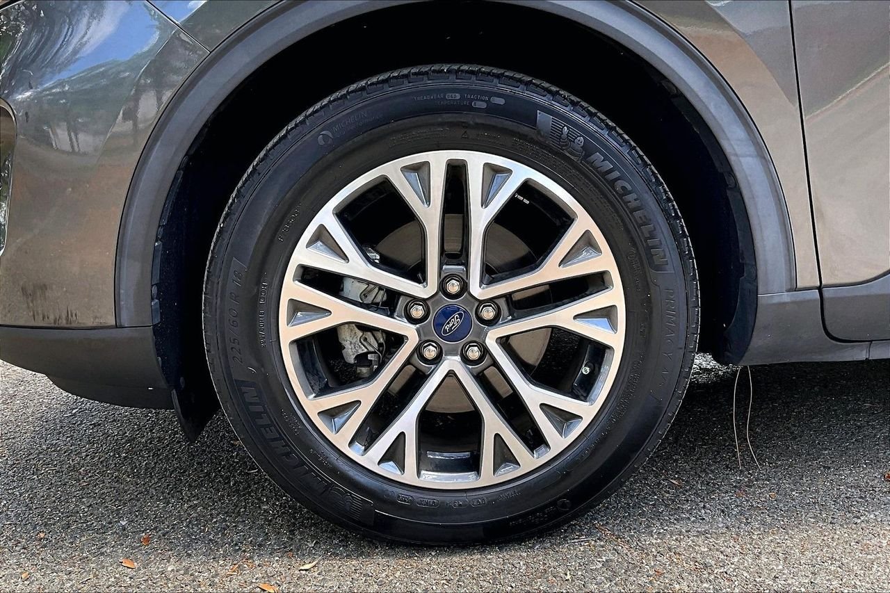 Used 2020 Gray Ford SEL image 33