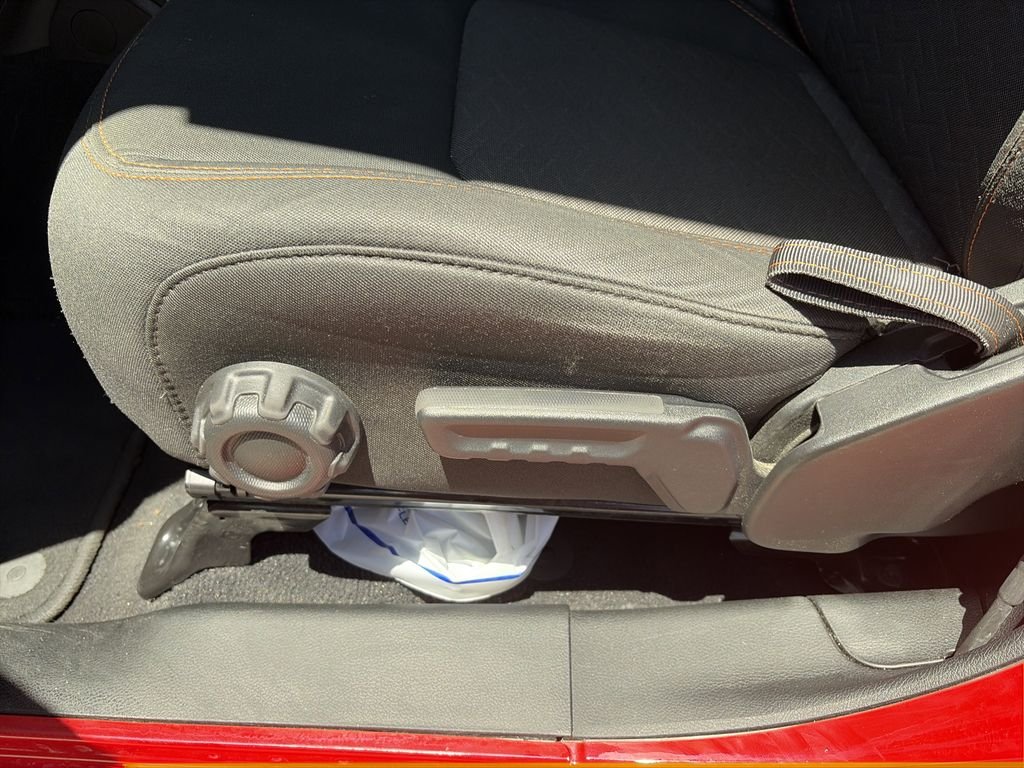 Used 2021 Red Jeep Mojave image 12