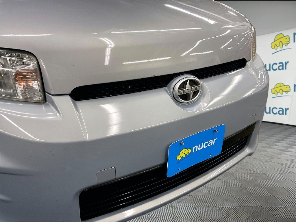 Used 2013 Silver Scion 10 Series image 29