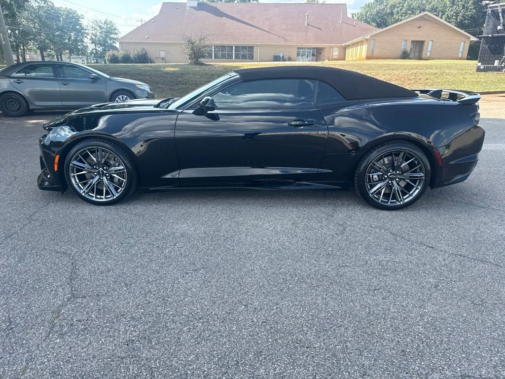 Used 2023 Black Chevrolet ZL1 image 2