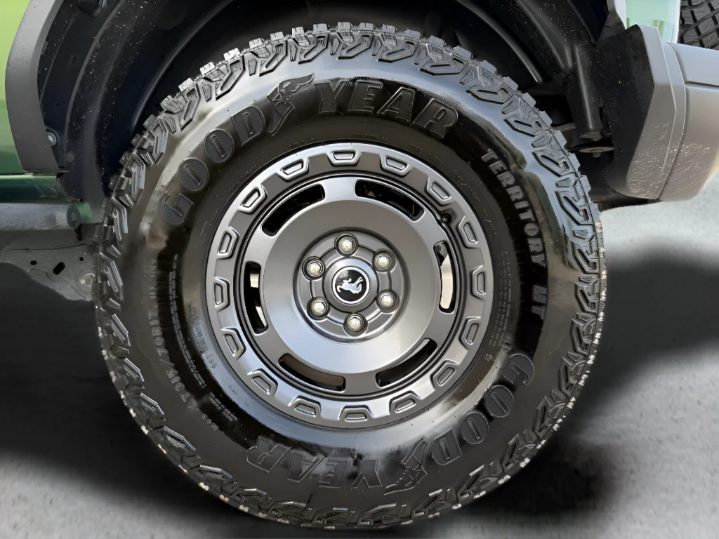 2023 Ford Bronco 4-Door Everglades - Photo 28