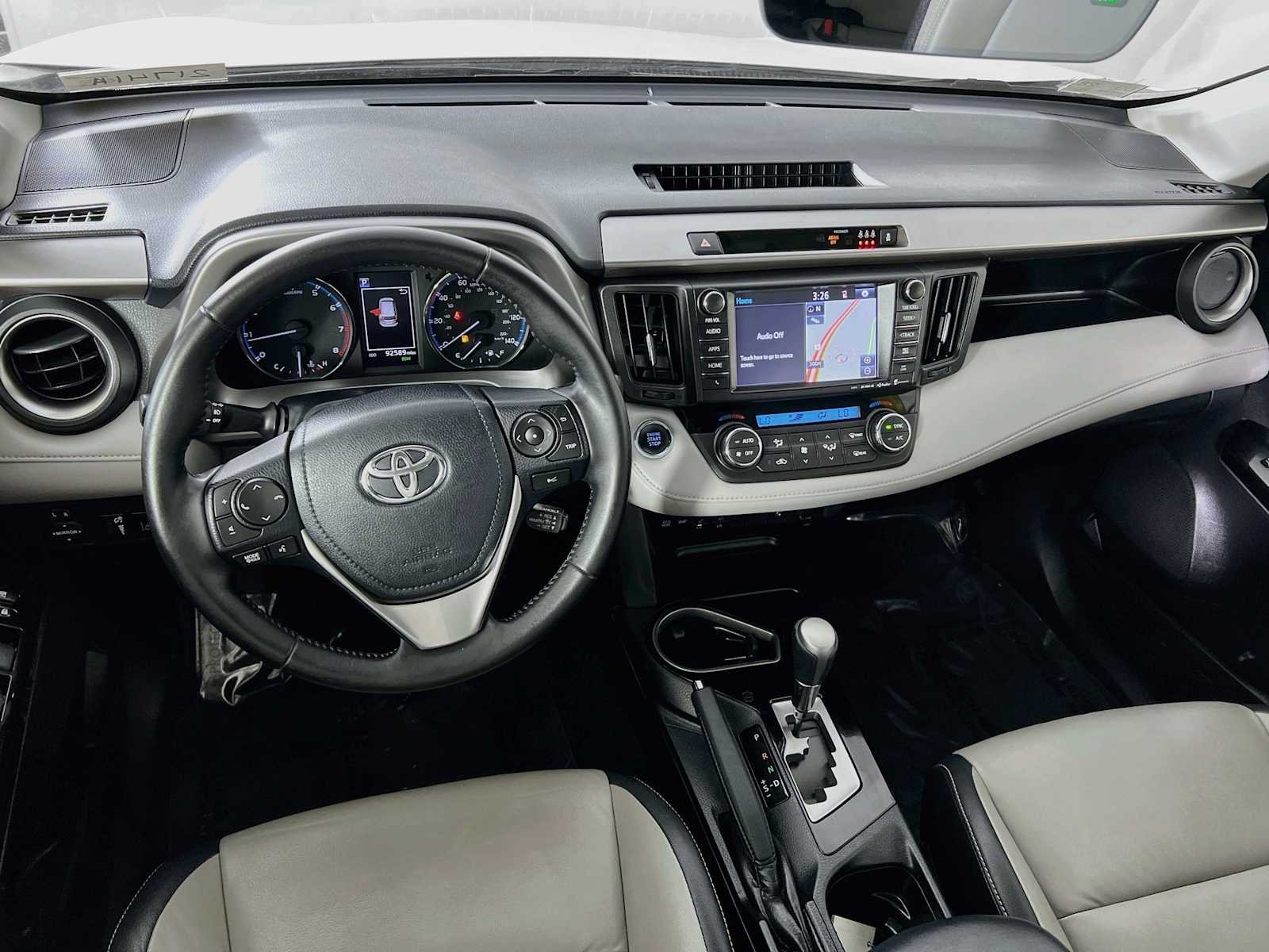 Used 2018 Blizzard Pearl Toyota Limited image 24