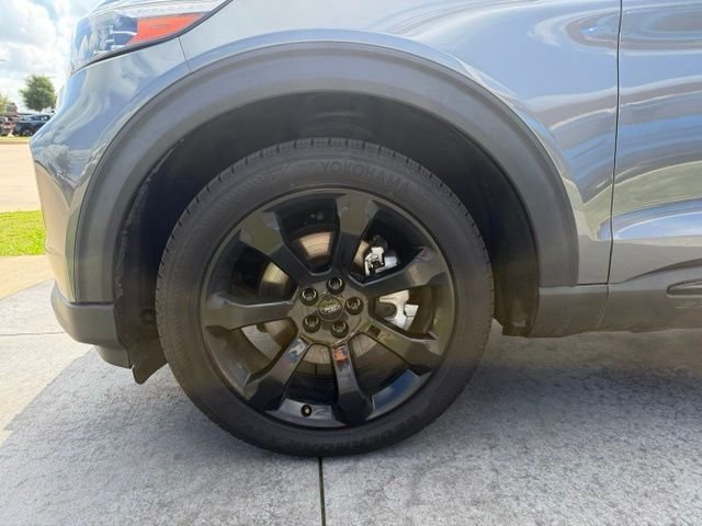 Used 2023 Gray Ford ST-Line image 4