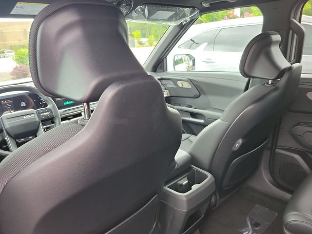 New 2027 White Pearl Kia S image 13