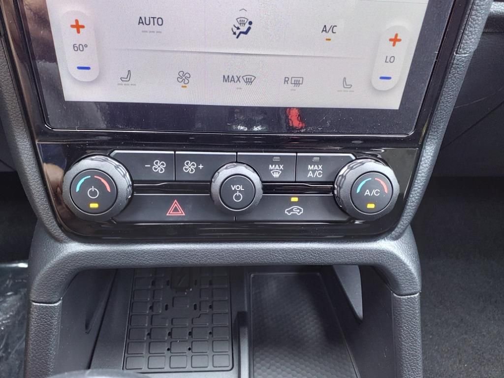 Used 2024 Shadow Black Ford XLT image 22