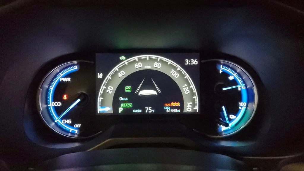 Used 2022 White Toyota XSE image 33