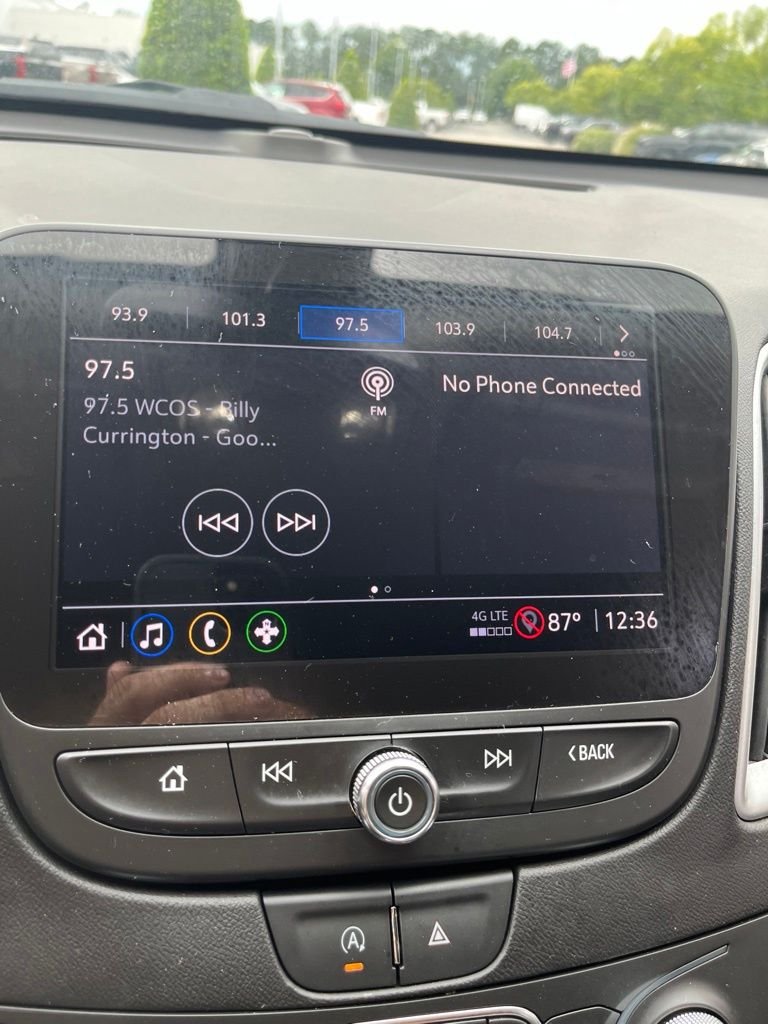 Used 2022 Gray Chevrolet LS image 21