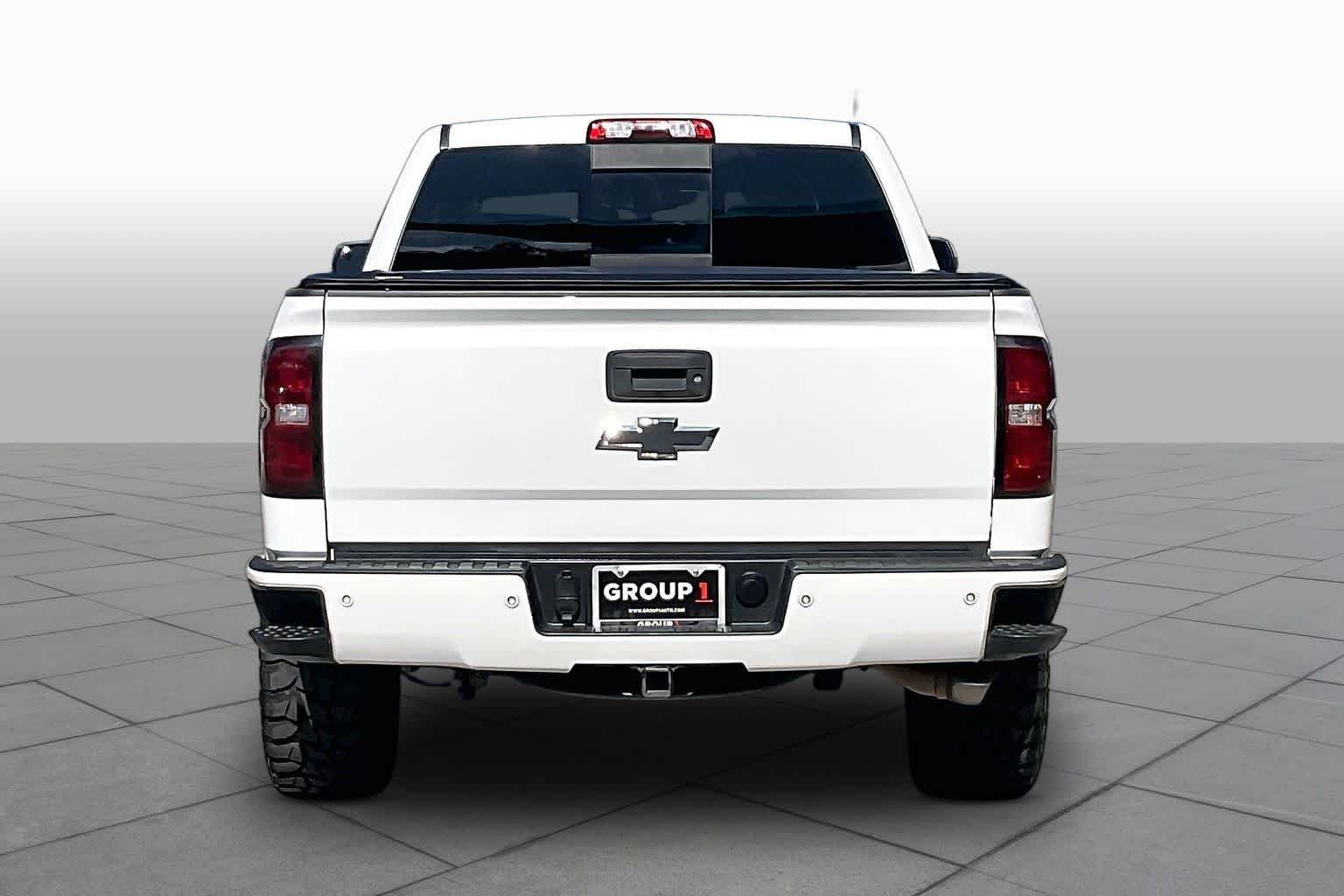 Pre-Owned 2018 Chevrolet Silverado 1500 LT