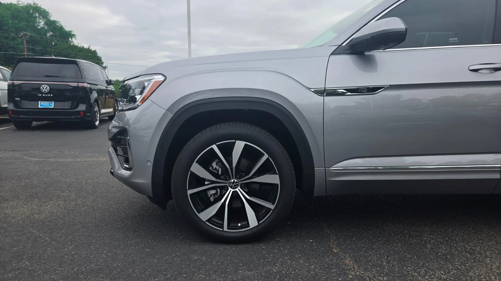 2026 Volkswagen Atlas SEL Premium R-Line - Photo 12