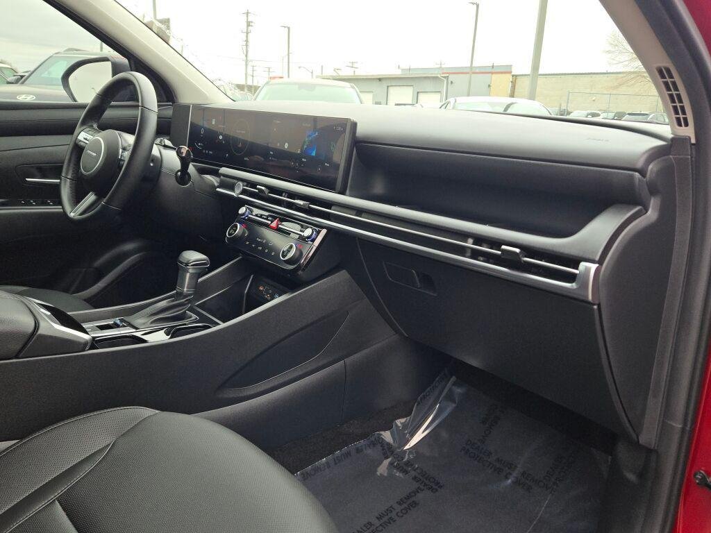 New 2025 Red Hyundai SEL Convenience FWD image 8