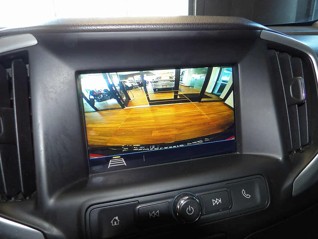 Used 2018 Ebony Twilight Metallic GMC SLE image 35