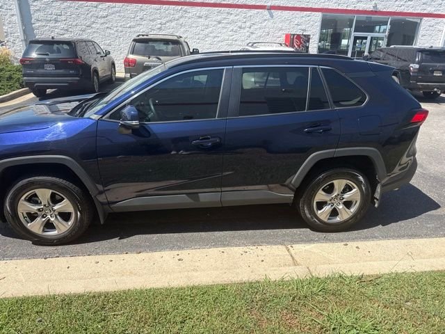 Used 2024  Toyota XLE image 4
