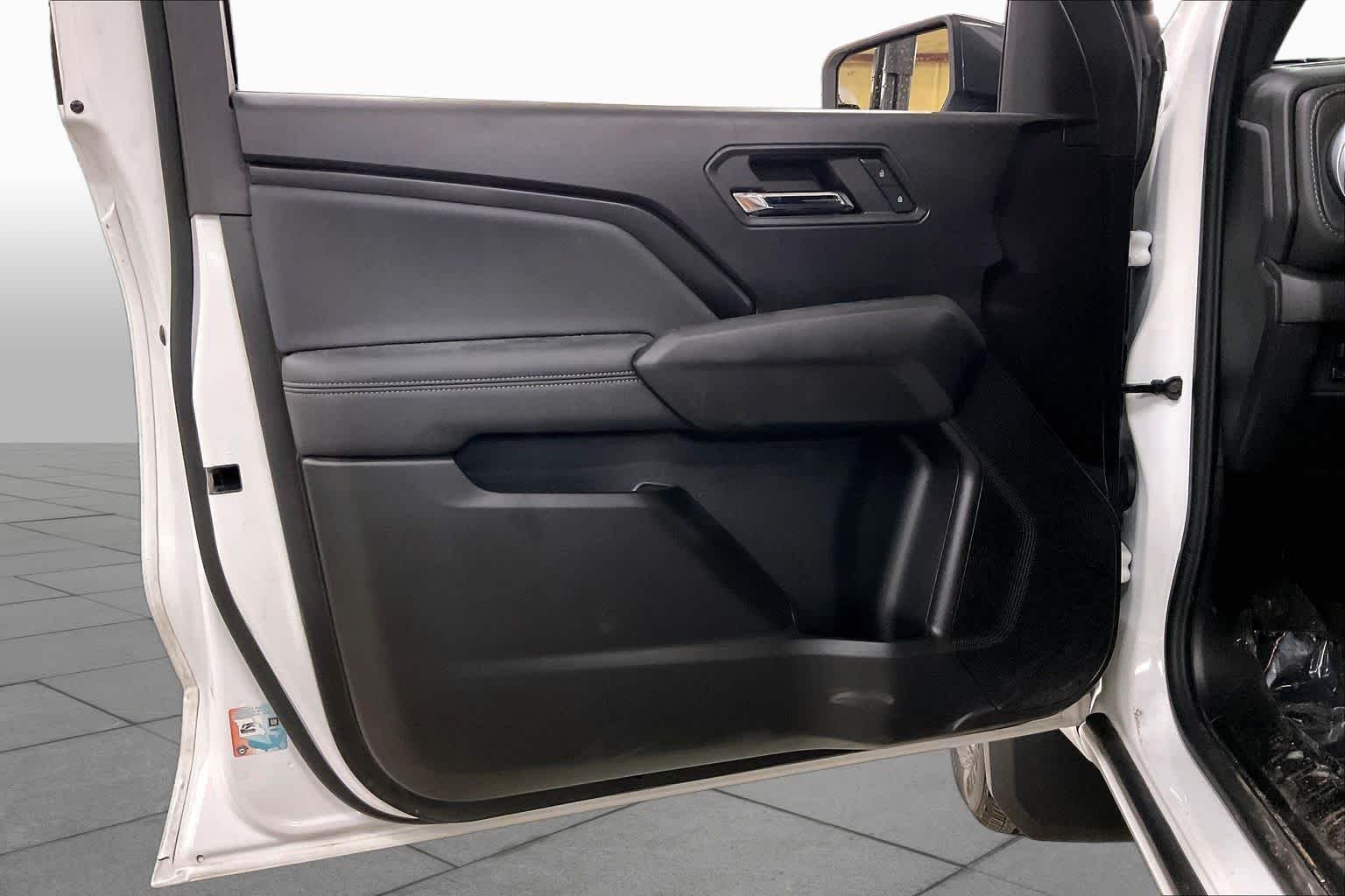 2024 Chevrolet Colorado LT - Photo 22