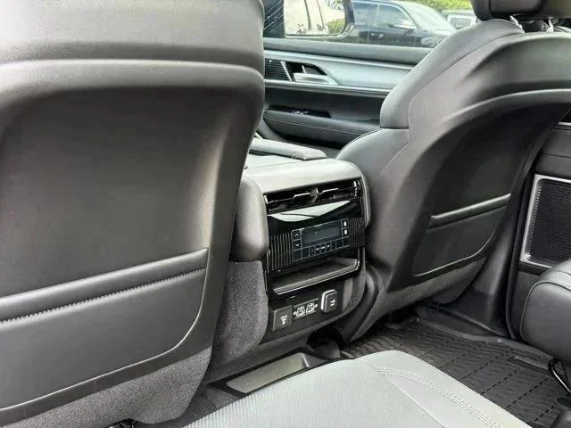 New 2026 Steel Blue Exterior Paint Jeep Grand Wagoneer image 28