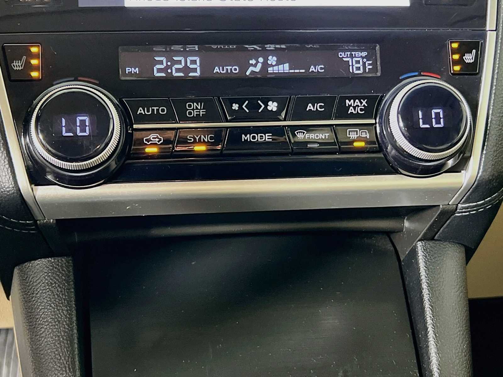 Used 2019 Crystal White Pearl Subaru Limited image 16