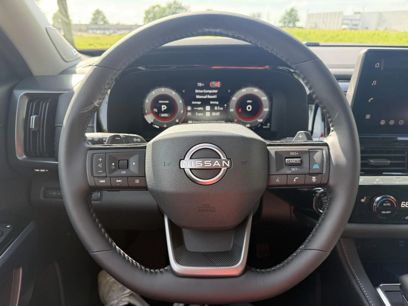 New 2026 Scarlet Ember Tintcoat Nissan SL image 22