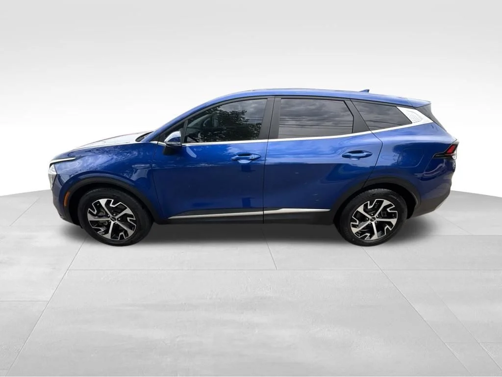 Used 2023 Blue Kia EX image 4