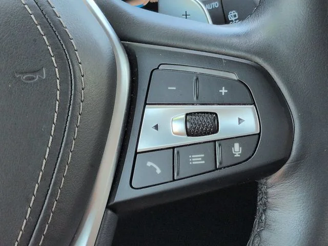 Used 2021 Blue BMW sDrive40i image 27