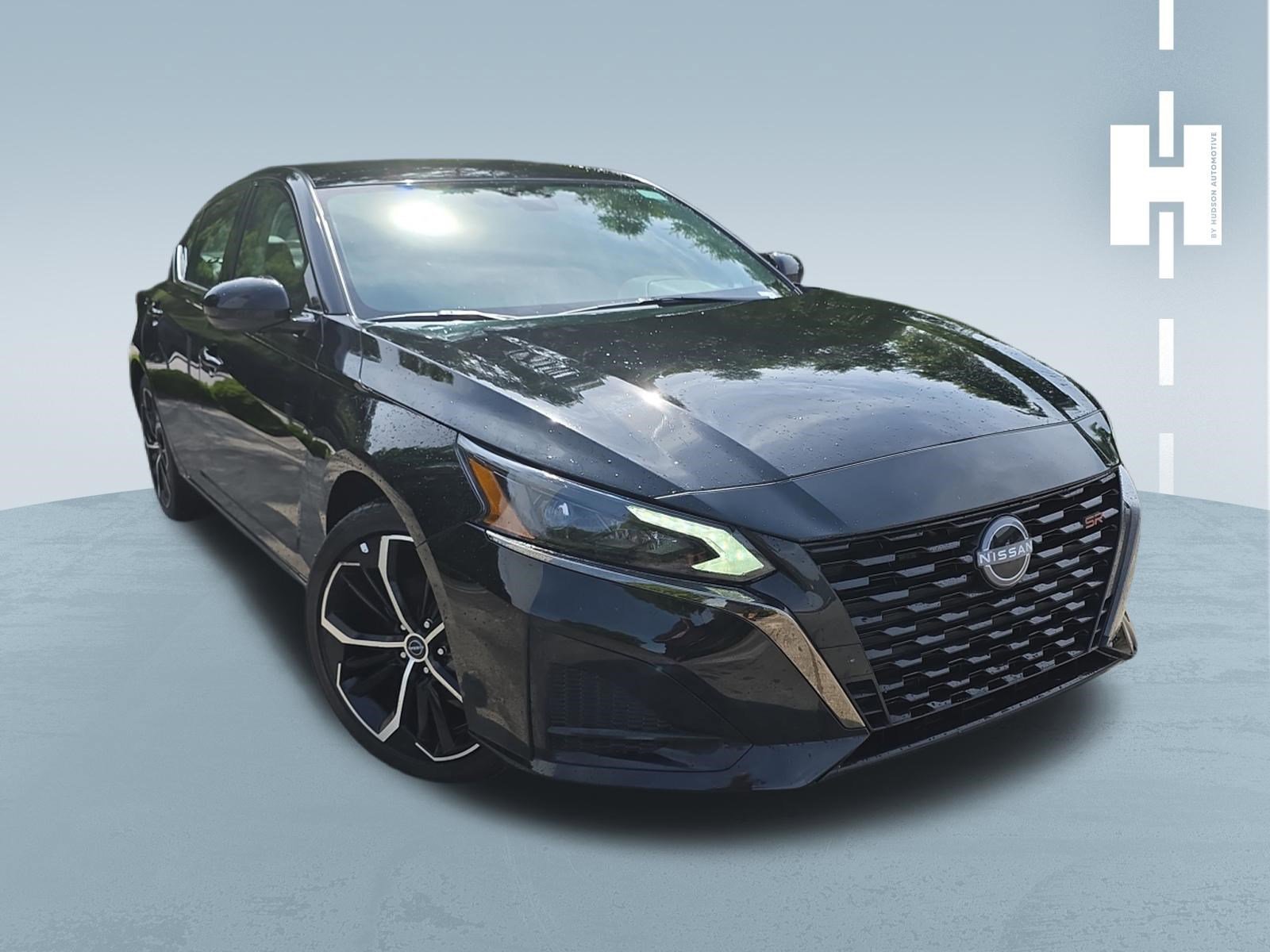 Used 2025 Super Black Nissan SR image 1
