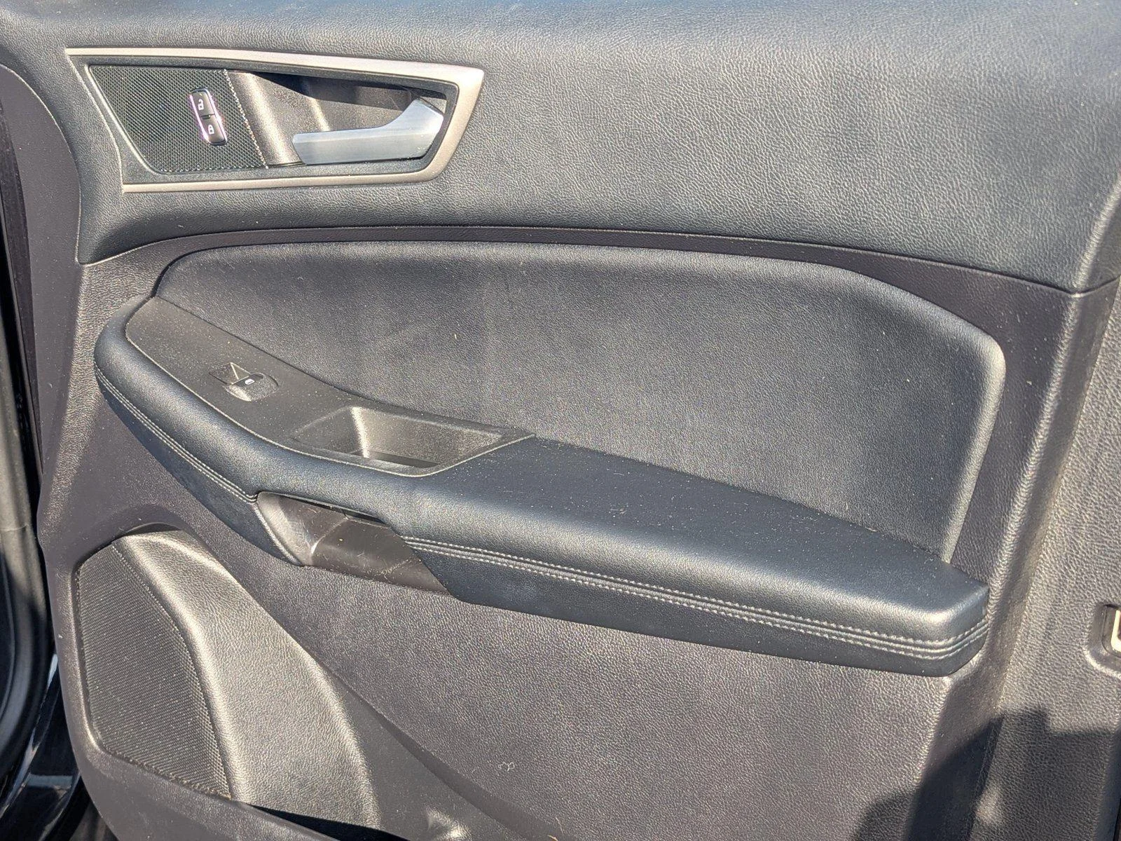Used 2022 Agate Black Ford SEL image 36