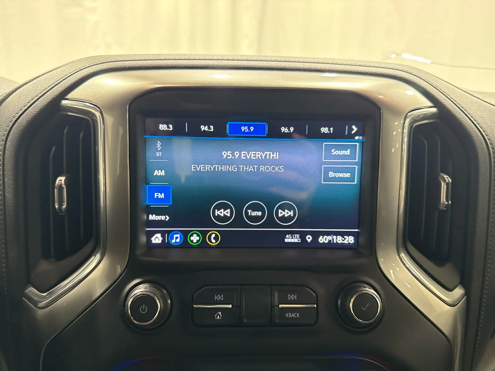 Used 2021 CHERRY RED TINTCOAT Chevrolet LT image 25
