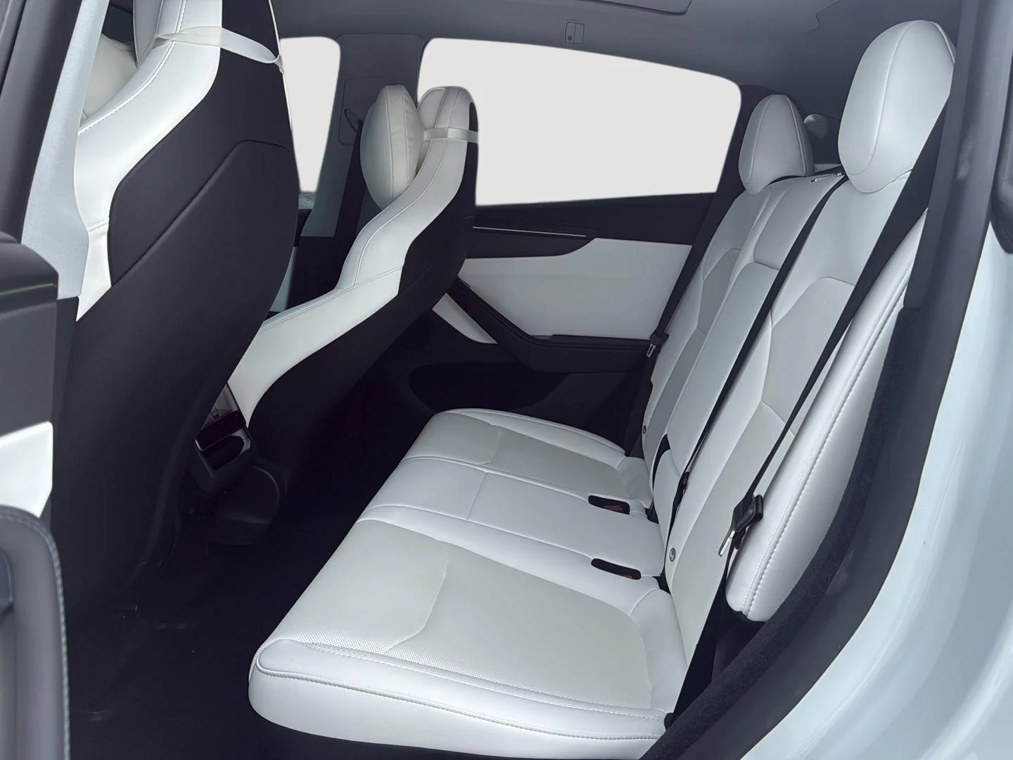 Used 2026 Pearl White Multi-Coat Tesla Performance image 7