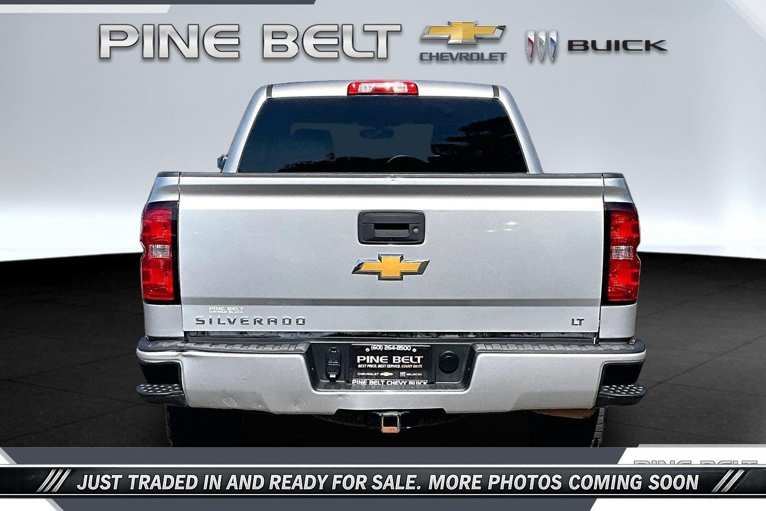 Used 2018 SILVER ICE METALLIC Chevrolet LT image 4