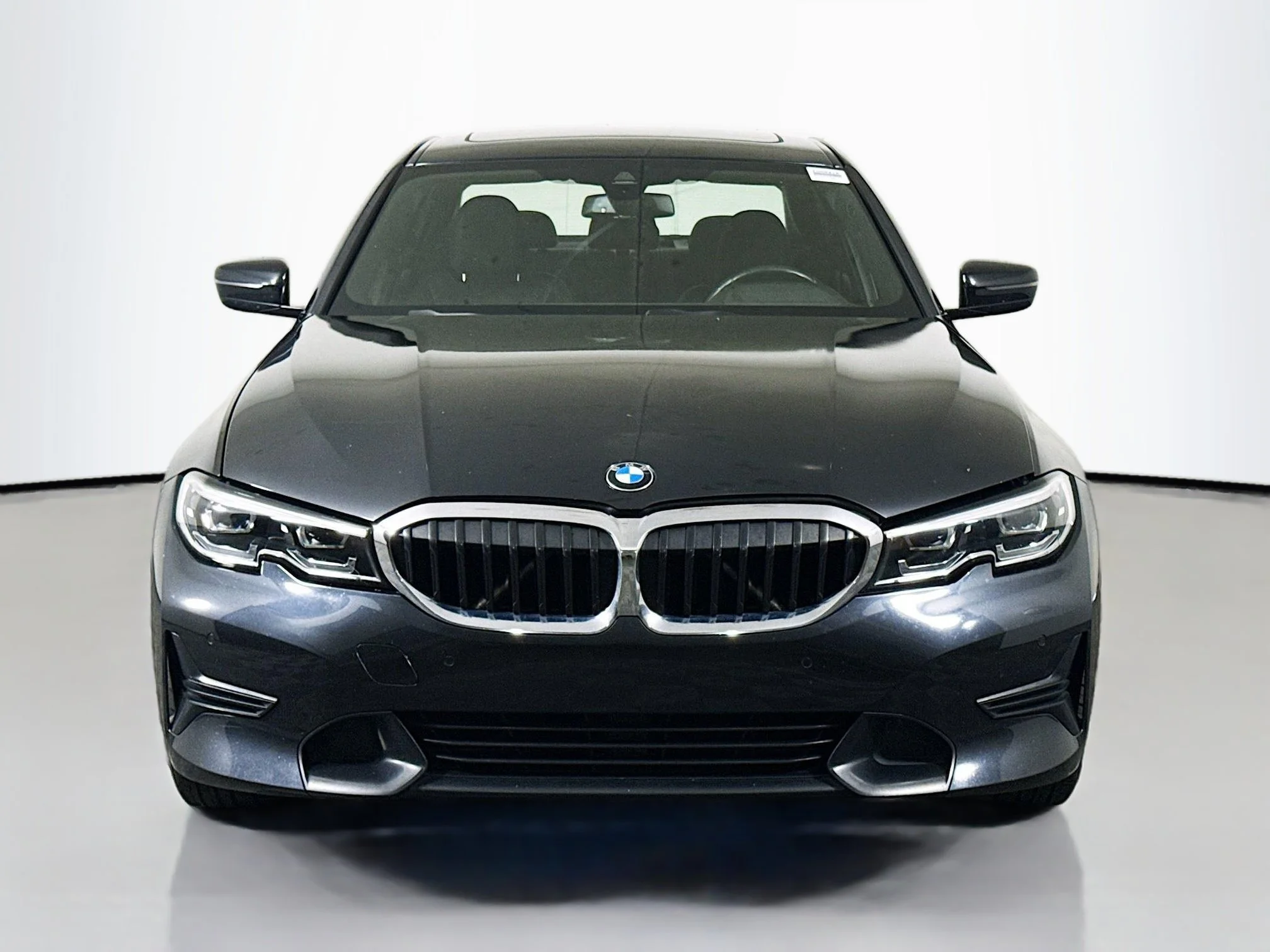 Used 2019 Black Sapphire Metallic BMW 330i image 2