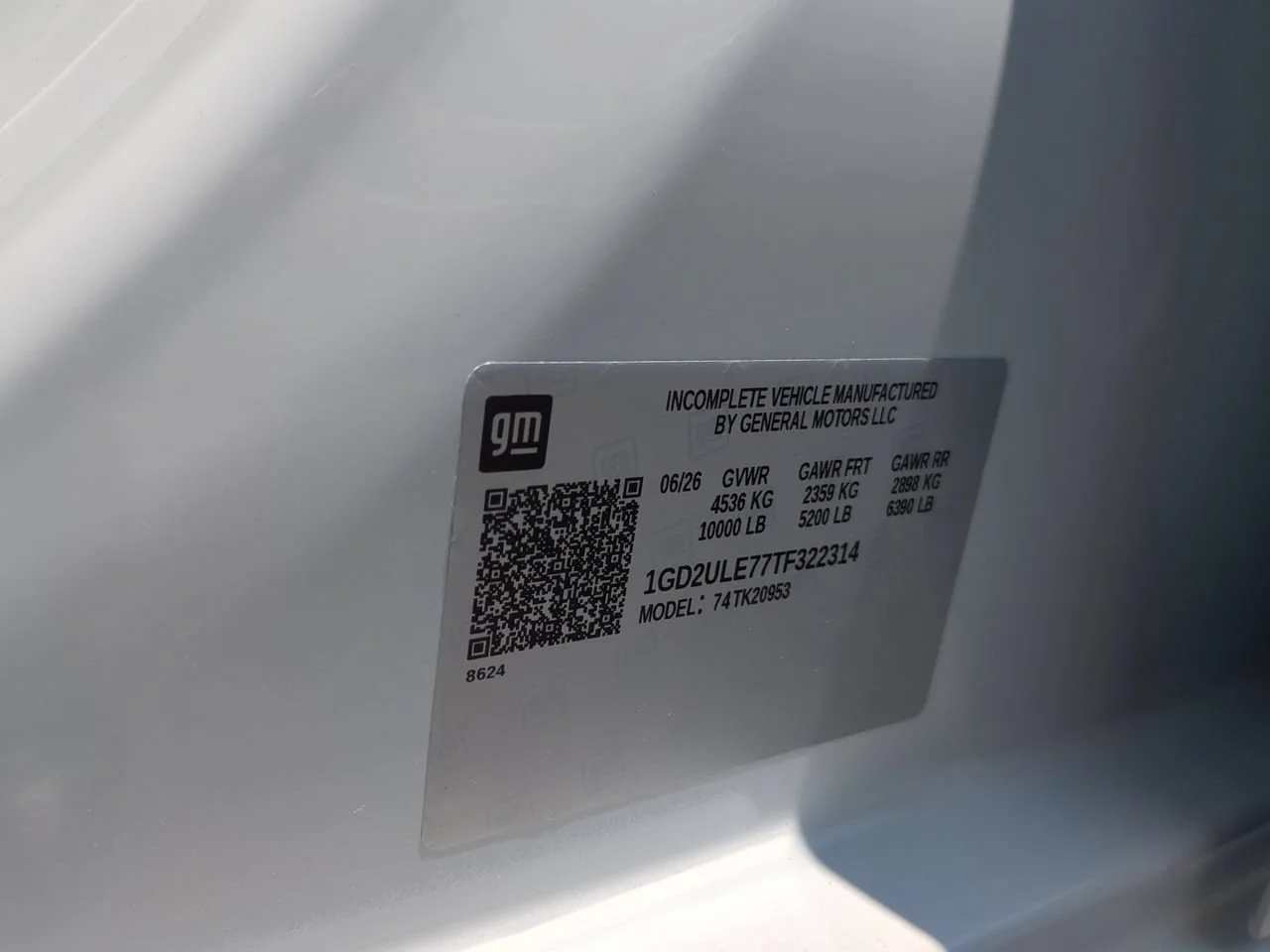 New 2026 Summit White GMC Pro image 32