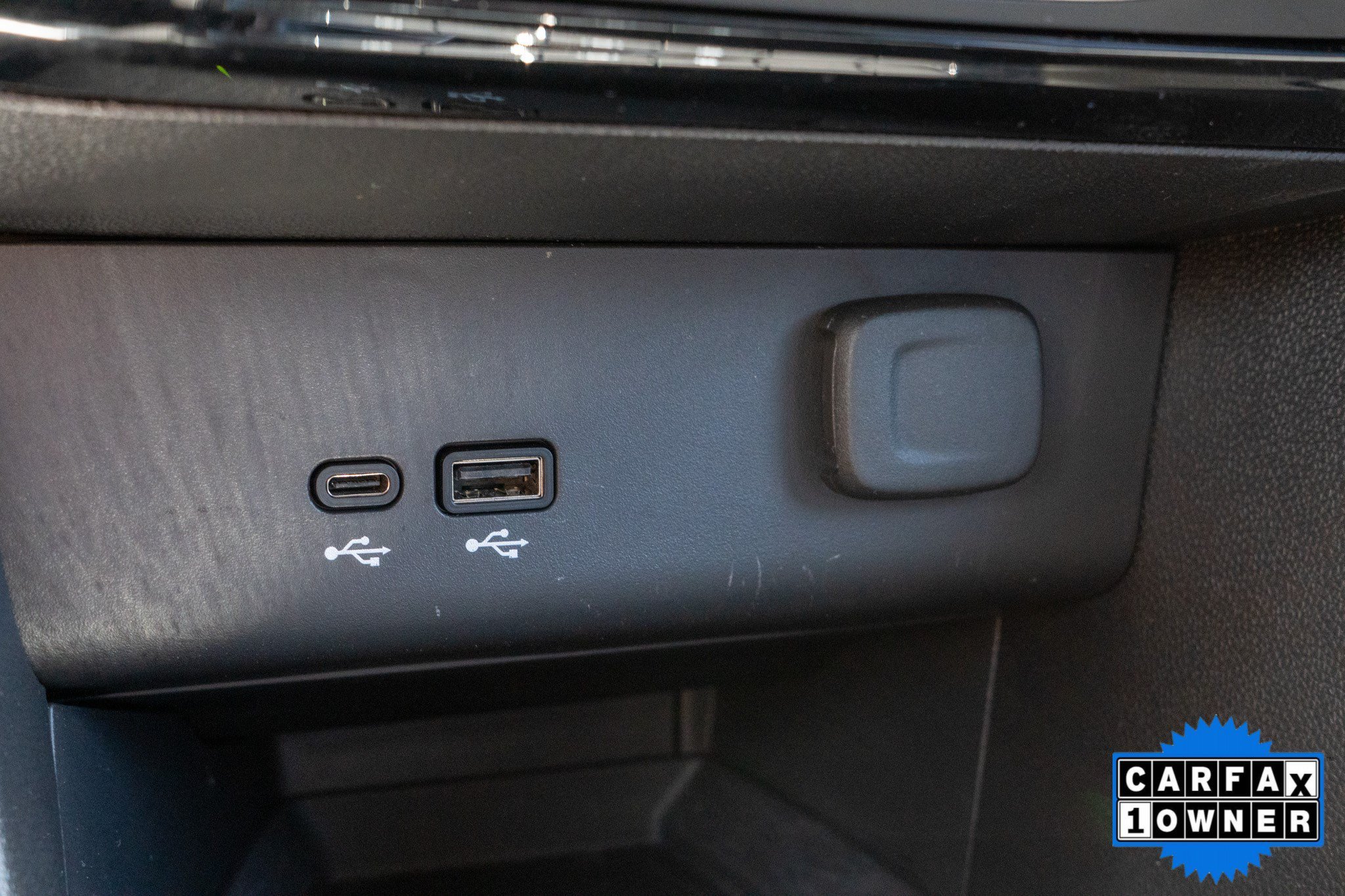 Used 2025 Cinnabar Metallic Buick Sport Touring image 21