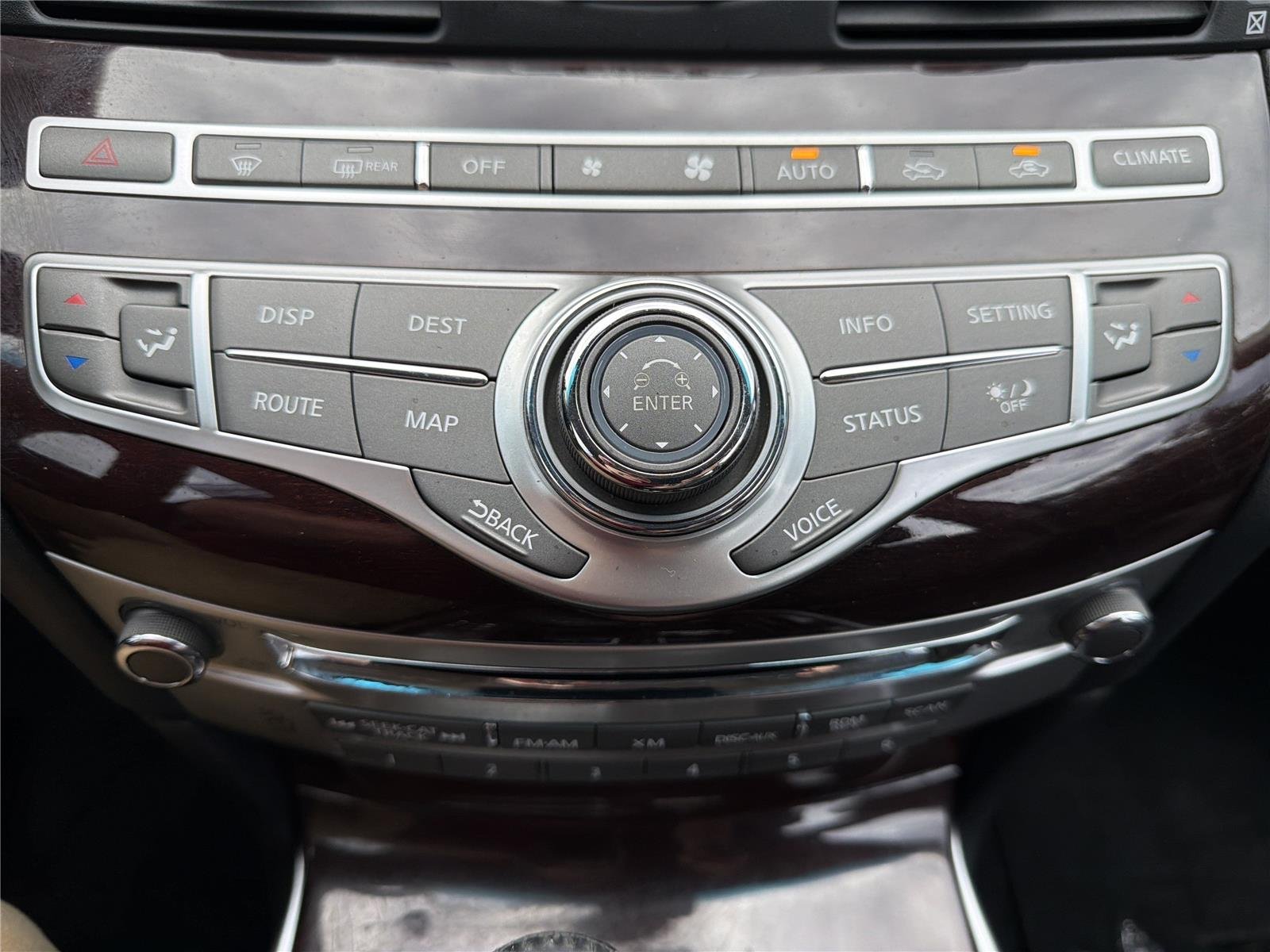 Used 2013  INFINITI Base image 7