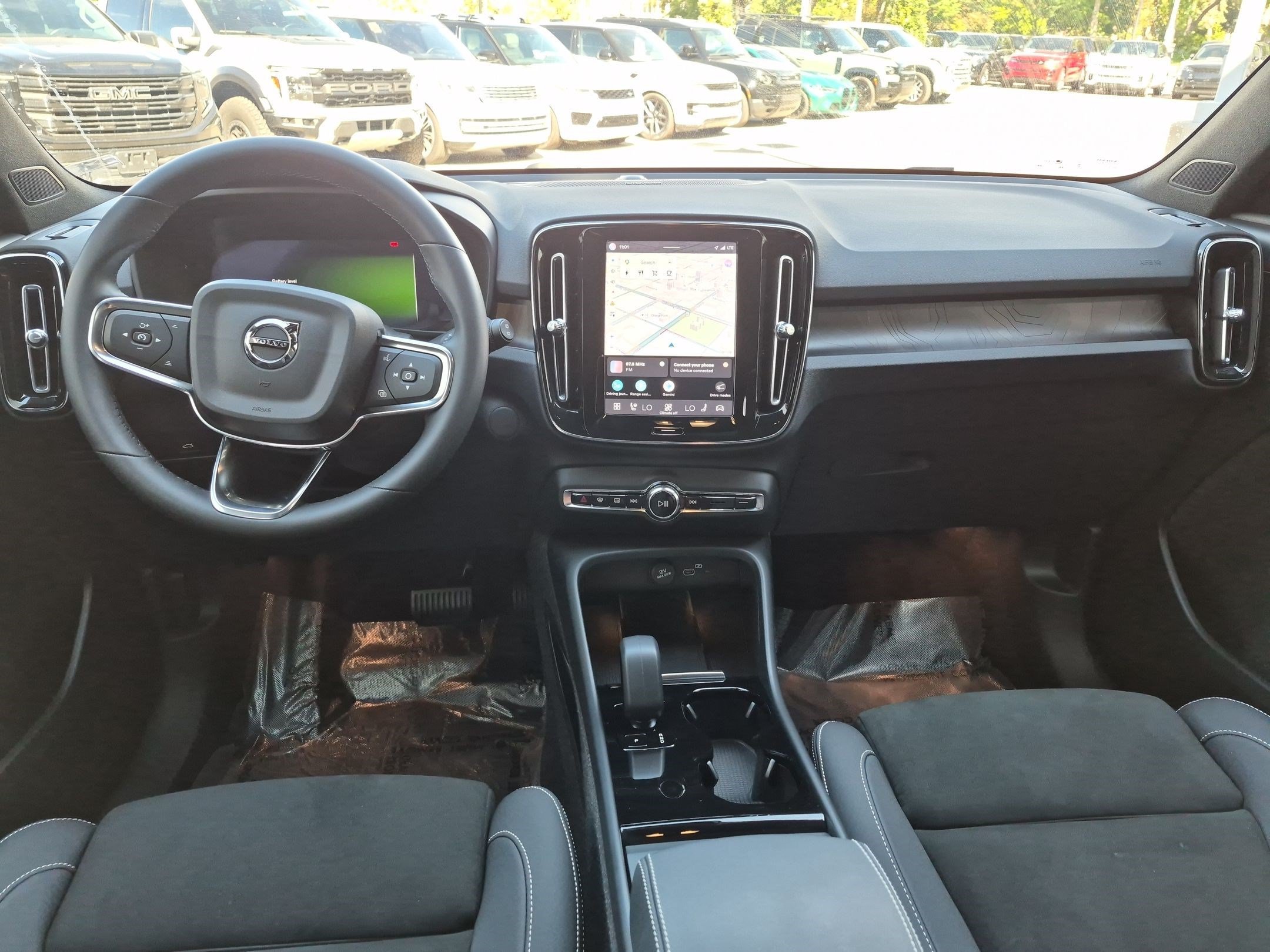 Certified Used 2023 Bright Dusk Volvo Ultimate image 25