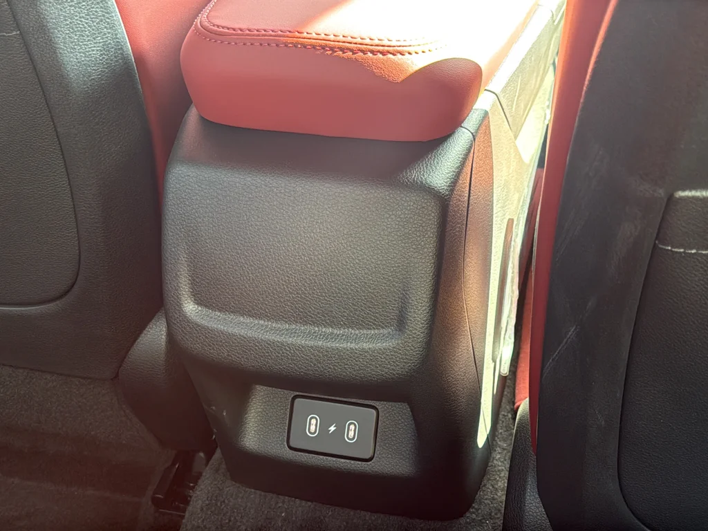 New 2026 Snow White Pearl Kia GT-Line image 41