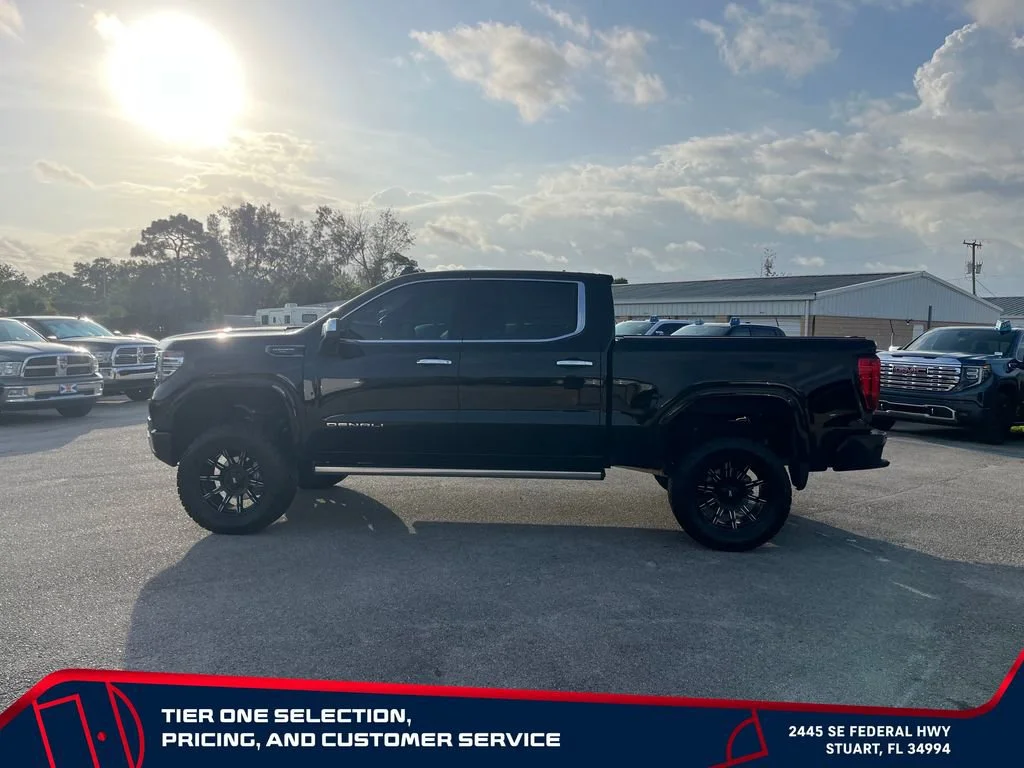 Used 2024 Onyx Black GMC Denali Ultimate image 8