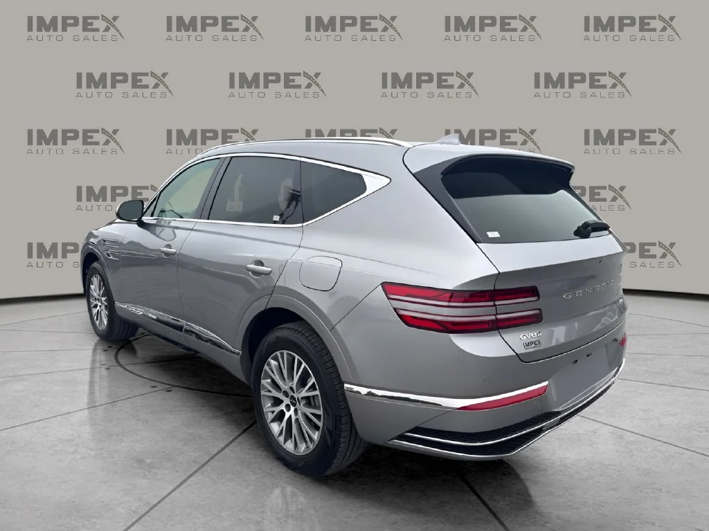 Used 2026 Silver Genesis 2.5T image 3