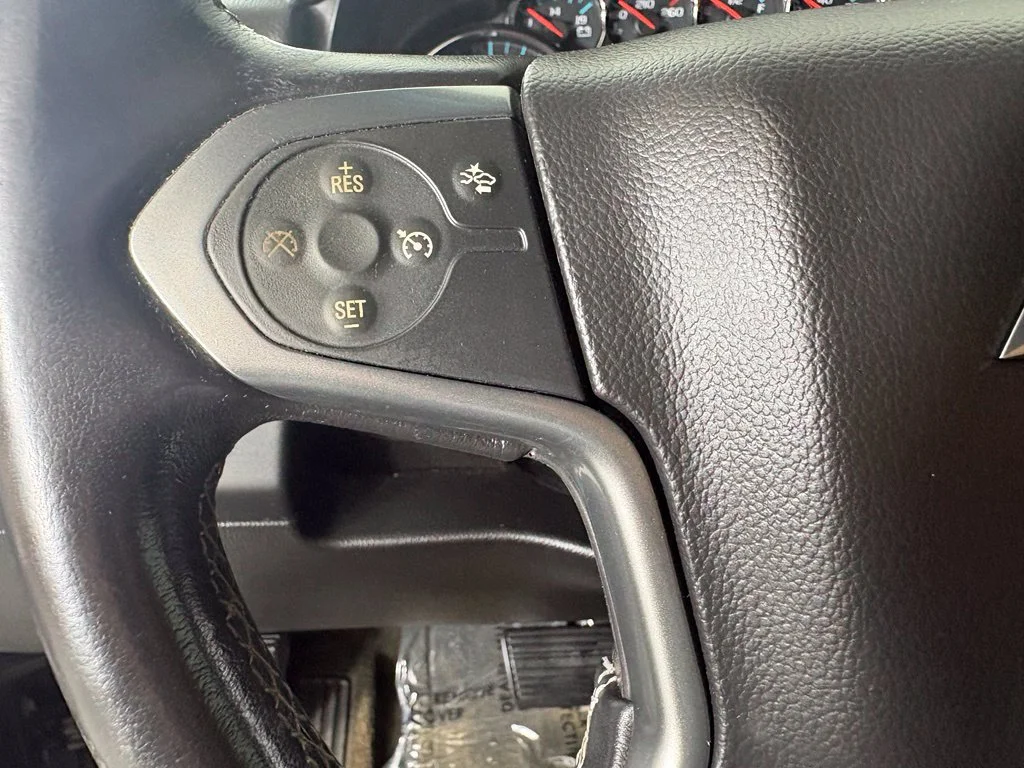 Used 2016 TUNGSTEN METALLIC Chevrolet LT image 30