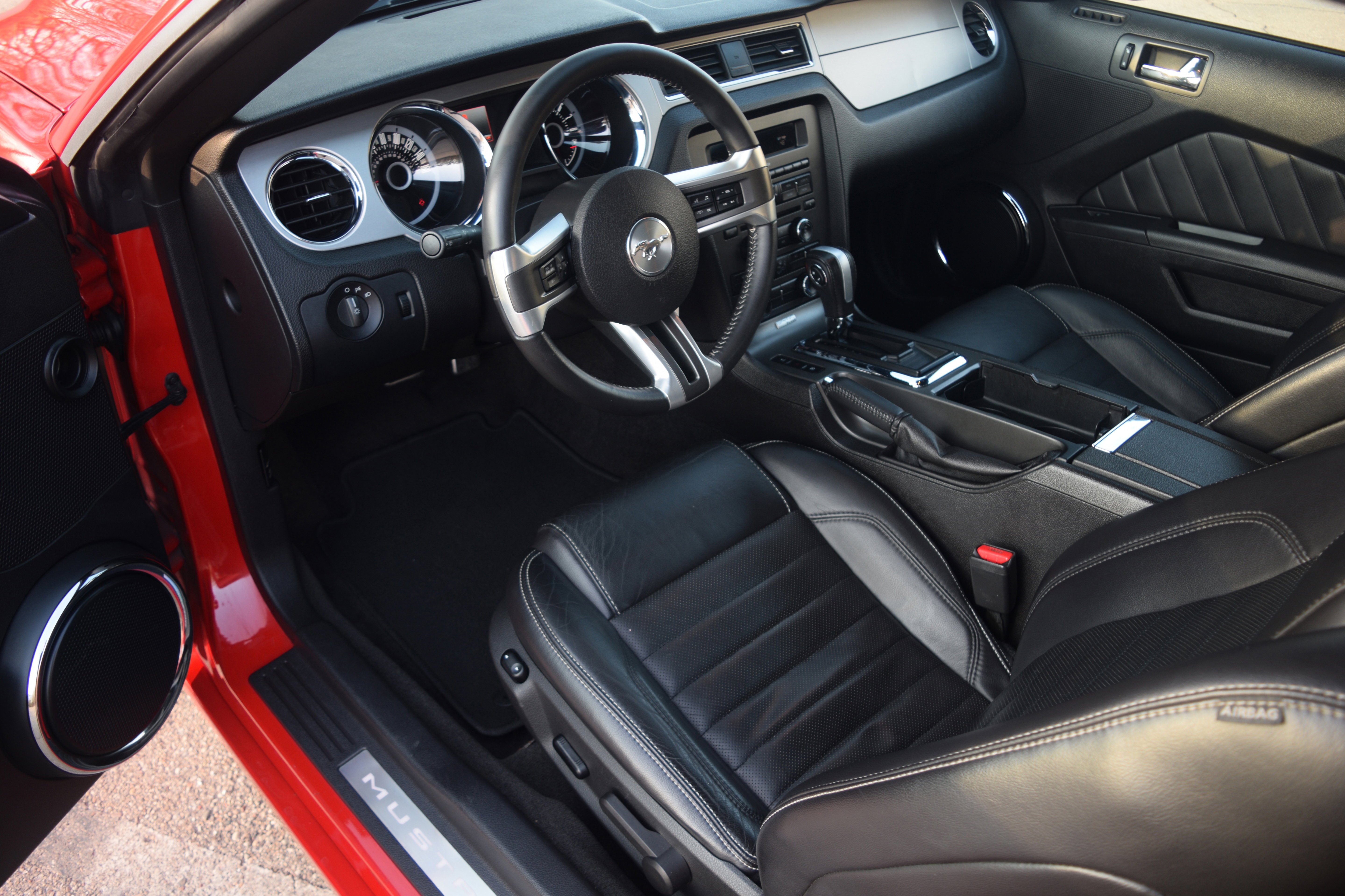 Used 2013 Ford Mustang V6 Premium with VIN 1ZVBP8EM0D5239214 for sale in Lebanon, OH