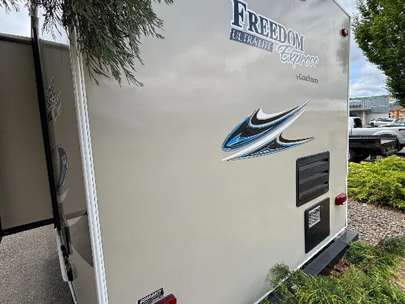Used 2018 WHITE FOREST RIVER M-192-RBS image 8