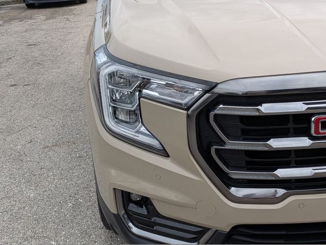 Used 2022 Beige GMC AT4 image 10