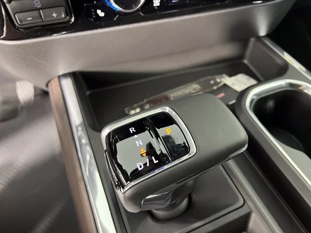 2026 GMC Sierra 1500 SLT - Photo 26