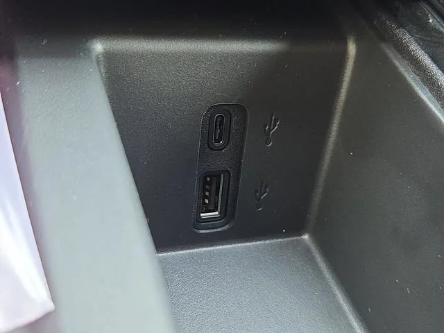 2026 GMC Acadia Denali Ultimate - Photo 10
