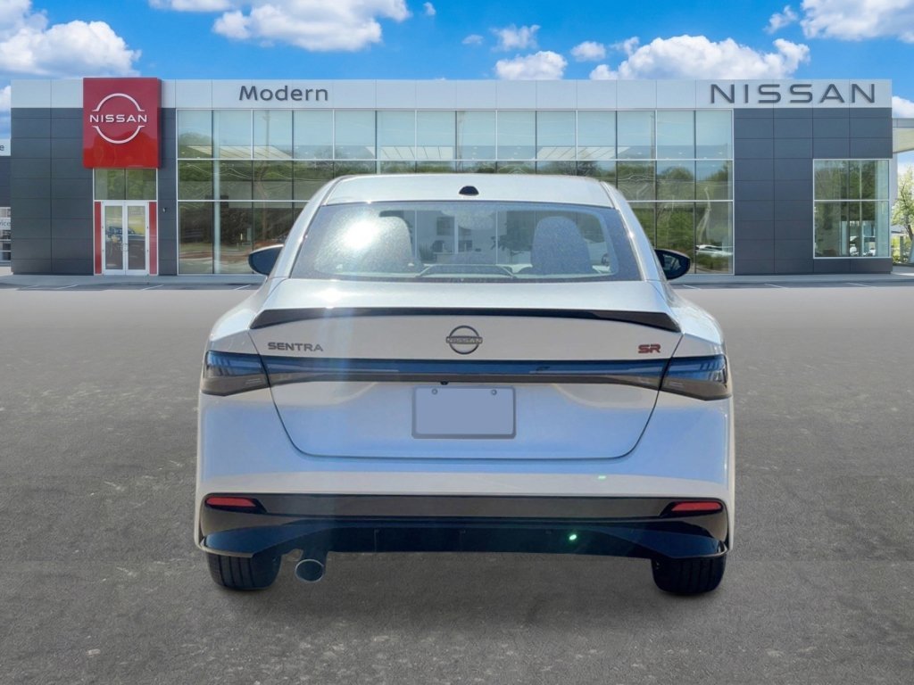 New 2027 Aspen White Tricoat Nissan SR image 4