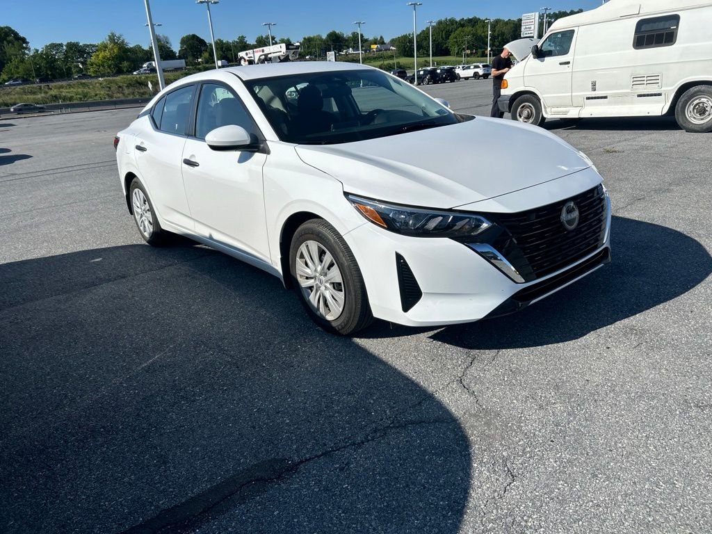 Used 2025 White Nissan S image 3