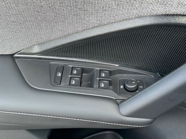 New 2026 Deep Black Pearl Volkswagen 2.0T S image 22