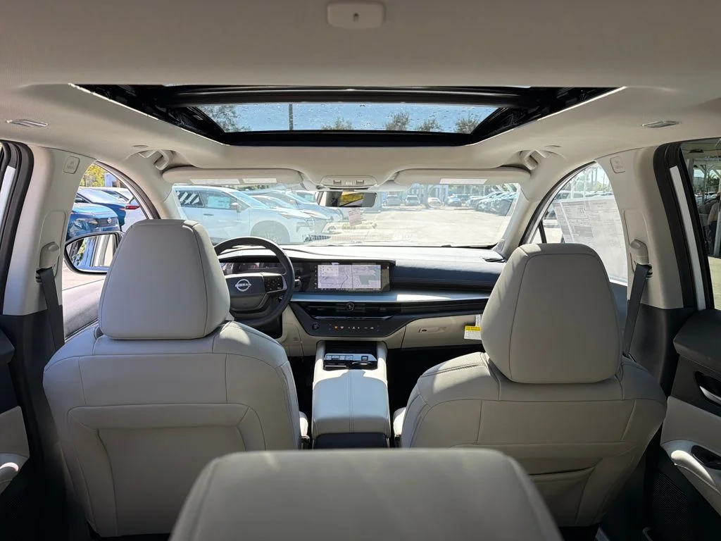 New 2026 Everest White Pearl TriCoat Nissan SL image 35