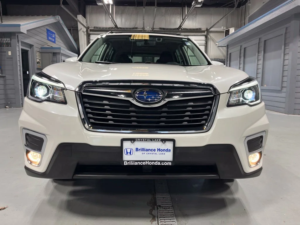 Used 2020 Crystal White Pearl Subaru Limited image 2